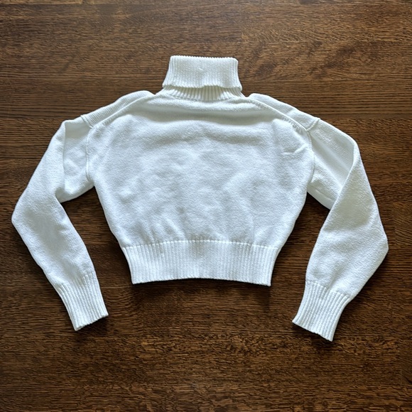 Club Monaco White Cropped Turtleneck - Picture 2 of 2
